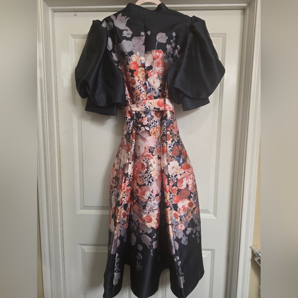 Floral Satin Midi Dress with Puff Sleeves - Navy & Pink Large - Picture 8 of 9